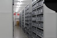 Heavy duty euro shelving